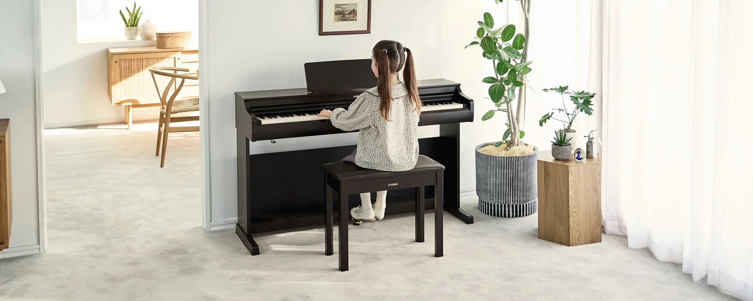 Digital Pianos & Keyboards